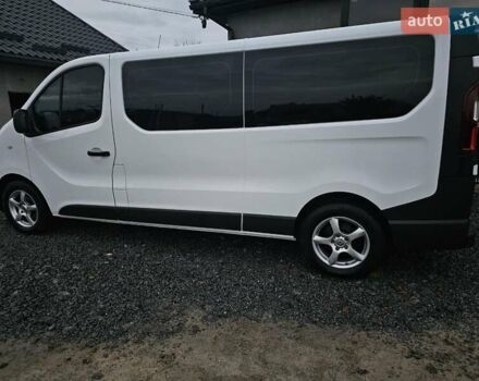 Белый Рено Трафик, объемом двигателя 2 л и пробегом 247 тыс. км за 24999 $, фото 3 на Automoto.ua