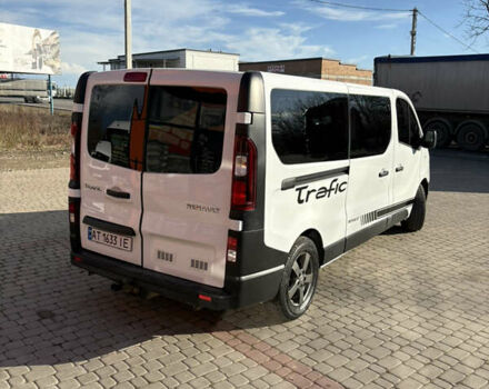 Белый Рено Трафик, объемом двигателя 2 л и пробегом 130 тыс. км за 20500 $, фото 2 на Automoto.ua