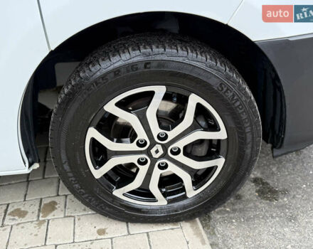 Рено Трафік 2021 у Хмельницькому на Automoto.ua Білий Рено Трафік, об'ємом двигуна 2 л та пробігом 126 тис. км за 25700 $, фото 8 на Automoto.ua