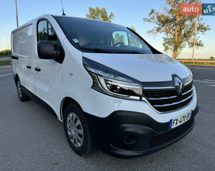 Белый Рено Трафик, объемом двигателя 2 л и пробегом 196 тыс. км за 17200 $, фото 5 на Automoto.ua