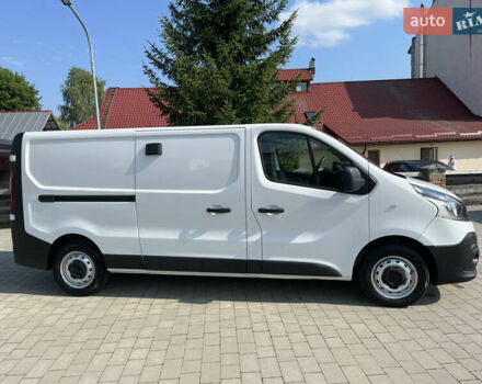 Білий Рено Трафік, об'ємом двигуна 2 л та пробігом 185 тис. км за 16300 $, фото 3 на Automoto.ua