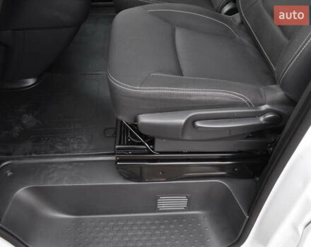 Белый Рено Трафик, объемом двигателя 2 л и пробегом 160 тыс. км за 32500 $, фото 62 на Automoto.ua