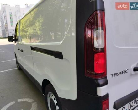 Белый Рено Трафик, объемом двигателя 2 л и пробегом 164 тыс. км за 17650 $, фото 13 на Automoto.ua