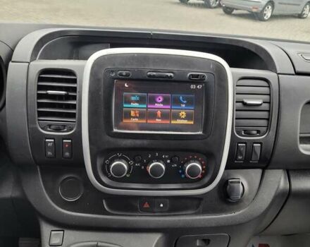 Білий Рено Трафік, об'ємом двигуна 2 л та пробігом 170 тис. км за 14300 $, фото 2 на Automoto.ua