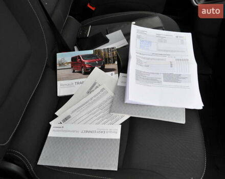 Белый Рено Трафик, объемом двигателя 2 л и пробегом 160 тыс. км за 32500 $, фото 101 на Automoto.ua