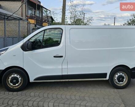 Белый Рено Трафик, объемом двигателя 2 л и пробегом 260 тыс. км за 16700 $, фото 2 на Automoto.ua