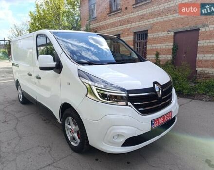 Белый Рено Трафик, объемом двигателя 2 л и пробегом 212 тыс. км за 17500 $, фото 1 на Automoto.ua