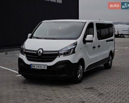 Белый Рено Трафик, объемом двигателя 2 л и пробегом 258 тыс. км за 21700 $, фото 2 на Automoto.ua