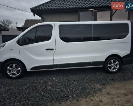 Белый Рено Трафик, объемом двигателя 2 л и пробегом 247 тыс. км за 24999 $, фото 4 на Automoto.ua