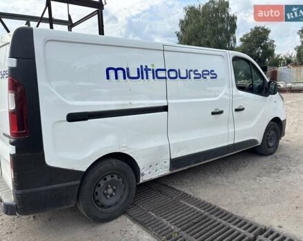 Белый Рено Трафик, объемом двигателя 2 л и пробегом 120 тыс. км за 14500 $, фото 2 на Automoto.ua