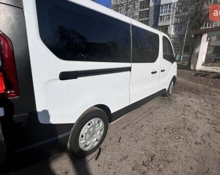 Белый Рено Трафик, объемом двигателя 1.6 л и пробегом 70 тыс. км за 29000 $, фото 5 на Automoto.ua