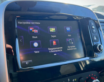 Белый Рено Трафик, объемом двигателя 2 л и пробегом 186 тыс. км за 17750 $, фото 27 на Automoto.ua