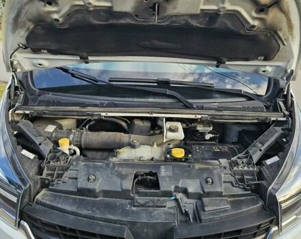 Белый Рено Трафик, объемом двигателя 2 л и пробегом 260 тыс. км за 16700 $, фото 20 на Automoto.ua