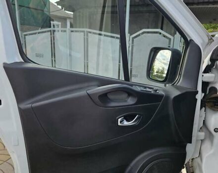 Белый Рено Трафик, объемом двигателя 2 л и пробегом 260 тыс. км за 16700 $, фото 10 на Automoto.ua