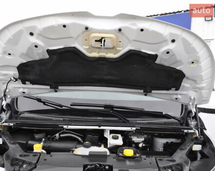 Белый Рено Трафик, объемом двигателя 2 л и пробегом 160 тыс. км за 32500 $, фото 116 на Automoto.ua