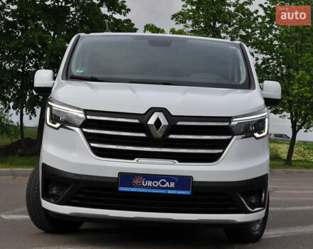 Белый Рено Трафик, объемом двигателя 2 л и пробегом 160 тыс. км за 32500 $, фото 1 на Automoto.ua