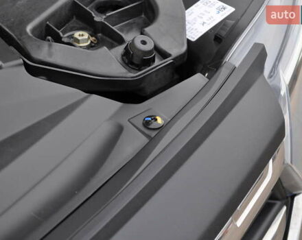 Белый Рено Трафик, объемом двигателя 2 л и пробегом 160 тыс. км за 32500 $, фото 136 на Automoto.ua