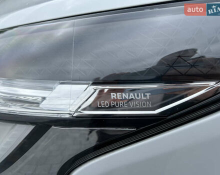 Белый Рено Трафик, объемом двигателя 2 л и пробегом 182 тыс. км за 17600 $, фото 44 на Automoto.ua