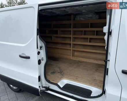 Белый Рено Трафик, объемом двигателя 2 л и пробегом 180 тыс. км за 17500 $, фото 45 на Automoto.ua