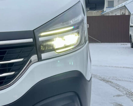 Білий Рено Трафік, об'ємом двигуна 2 л та пробігом 198 тис. км за 16600 $, фото 16 на Automoto.ua