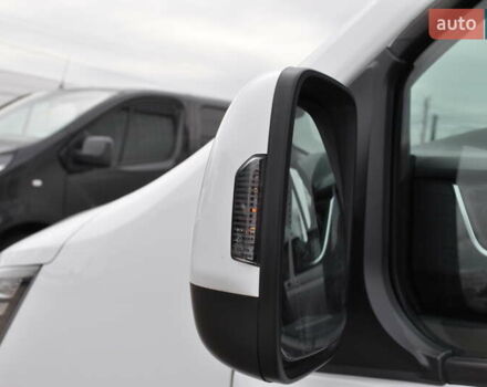 Белый Рено Трафик, объемом двигателя 2 л и пробегом 160 тыс. км за 32500 $, фото 50 на Automoto.ua