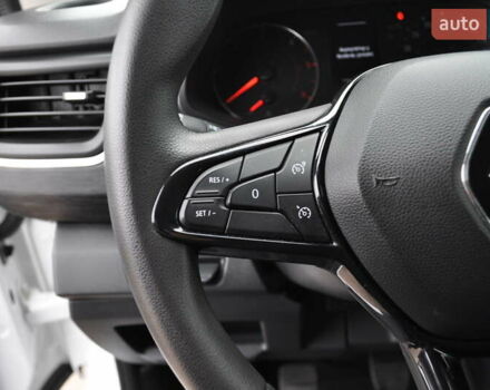 Белый Рено Трафик, объемом двигателя 2 л и пробегом 160 тыс. км за 32500 $, фото 71 на Automoto.ua