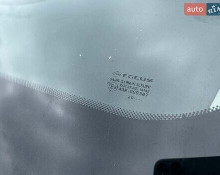 Белый Рено Трафик, объемом двигателя 2 л и пробегом 182 тыс. км за 17600 $, фото 1 на Automoto.ua