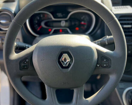 Белый Рено Трафик, объемом двигателя 2 л и пробегом 186 тыс. км за 17750 $, фото 22 на Automoto.ua