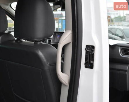 Белый Рено Трафик, объемом двигателя 2 л и пробегом 160 тыс. км за 32500 $, фото 105 на Automoto.ua