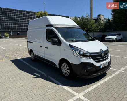 Белый Рено Трафик, объемом двигателя 2 л и пробегом 135 тыс. км за 14999 $, фото 4 на Automoto.ua