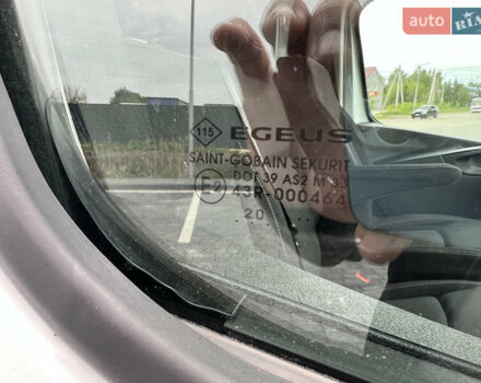 Белый Рено Трафик, объемом двигателя 2 л и пробегом 182 тыс. км за 17600 $, фото 29 на Automoto.ua