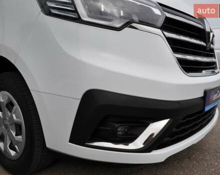 Белый Рено Трафик, объемом двигателя 2 л и пробегом 160 тыс. км за 32500 $, фото 23 на Automoto.ua