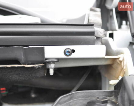 Белый Рено Трафик, объемом двигателя 2 л и пробегом 160 тыс. км за 32500 $, фото 125 на Automoto.ua