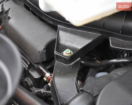 Белый Рено Трафик, объемом двигателя 2 л и пробегом 160 тыс. км за 32500 $, фото 131 на Automoto.ua