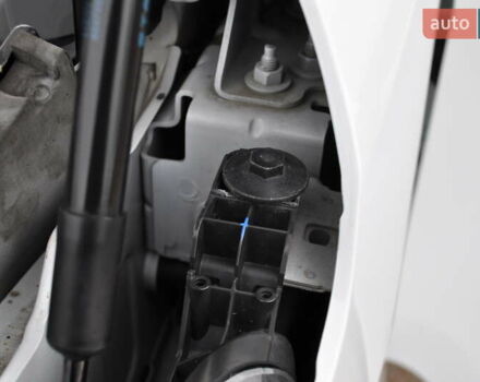 Белый Рено Трафик, объемом двигателя 2 л и пробегом 160 тыс. км за 32500 $, фото 128 на Automoto.ua