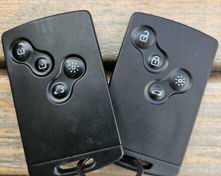 Белый Рено Трафик, объемом двигателя 2 л и пробегом 260 тыс. км за 16700 $, фото 23 на Automoto.ua