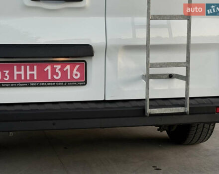 Белый Рено Трафик, объемом двигателя 2 л и пробегом 179 тыс. км за 15900 $, фото 30 на Automoto.ua