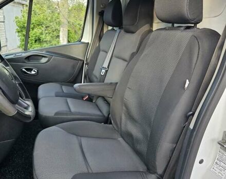 Белый Рено Трафик, объемом двигателя 2 л и пробегом 260 тыс. км за 16700 $, фото 9 на Automoto.ua