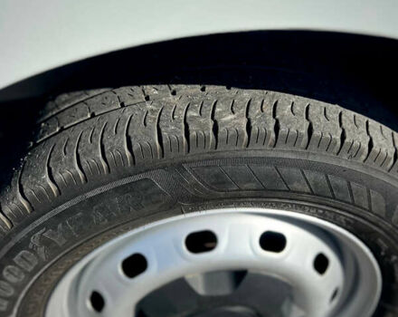 Белый Рено Трафик, объемом двигателя 2 л и пробегом 186 тыс. км за 17750 $, фото 13 на Automoto.ua