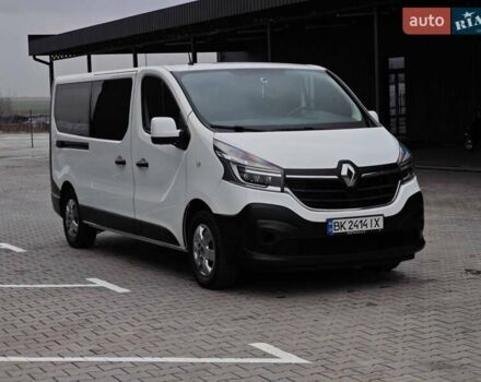 Белый Рено Трафик, объемом двигателя 2 л и пробегом 258 тыс. км за 21700 $, фото 3 на Automoto.ua