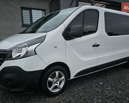 Белый Рено Трафик, объемом двигателя 2 л и пробегом 247 тыс. км за 24999 $, фото 1 на Automoto.ua