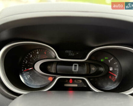 Рено Трафік 2021 у Хмельницькому на Automoto.ua Білий Рено Трафік, об'ємом двигуна 2 л та пробігом 126 тис. км за 25700 $, фото 12 на Automoto.ua