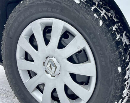 Білий Рено Трафік, об'ємом двигуна 2 л та пробігом 198 тис. км за 16600 $, фото 17 на Automoto.ua