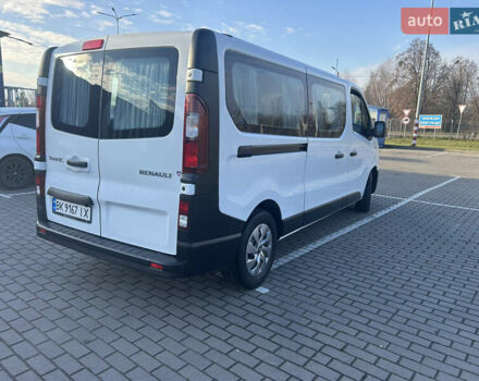 Белый Рено Трафик, объемом двигателя 2 л и пробегом 127 тыс. км за 22000 $, фото 2 на Automoto.ua