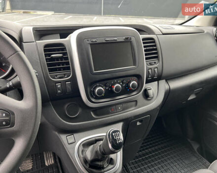 Белый Рено Трафик, объемом двигателя 2 л и пробегом 182 тыс. км за 17600 $, фото 33 на Automoto.ua