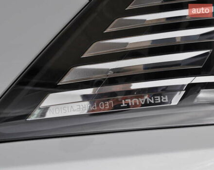 Белый Рено Трафик, объемом двигателя 2 л и пробегом 160 тыс. км за 32500 $, фото 16 на Automoto.ua