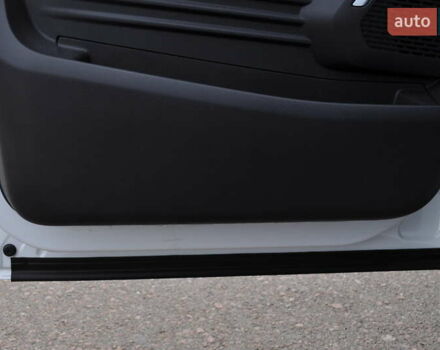 Белый Рено Трафик, объемом двигателя 2 л и пробегом 160 тыс. км за 32500 $, фото 53 на Automoto.ua