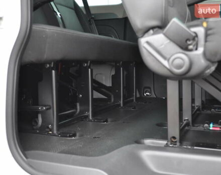 Белый Рено Трафик, объемом двигателя 2 л и пробегом 160 тыс. км за 32500 $, фото 111 на Automoto.ua