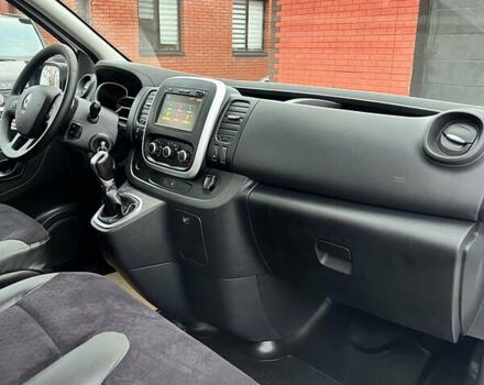 Білий Рено Трафік, об'ємом двигуна 2 л та пробігом 130 тис. км за 23999 $, фото 16 на Automoto.ua