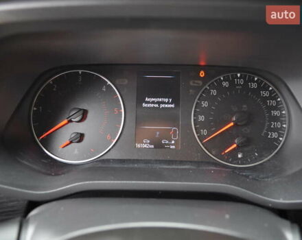 Белый Рено Трафик, объемом двигателя 2 л и пробегом 160 тыс. км за 32500 $, фото 64 на Automoto.ua